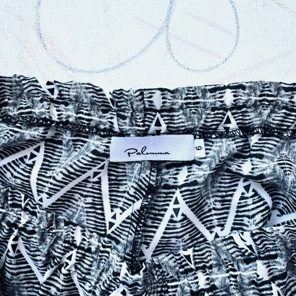 Women's Wide Leg Patterned Pants - Picture 6 of 10